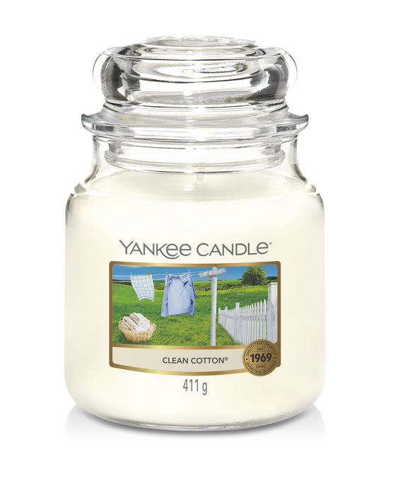 Yankee Candles Doftljus Medium- Clean Cotton - ljusbutiken.se