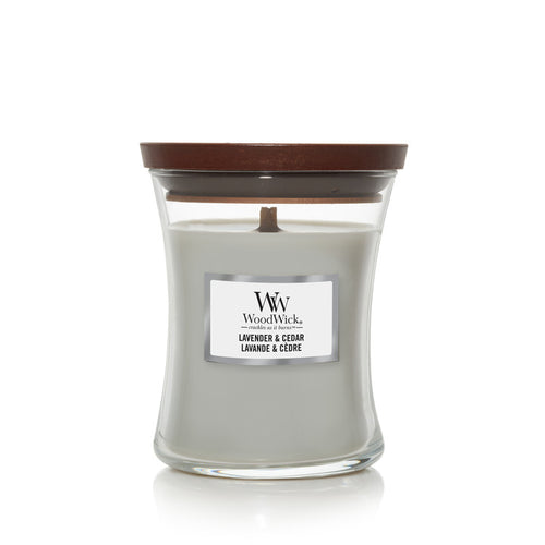 WoodWick doftljus medium - Lavender & Cedar - ljusbutiken.se