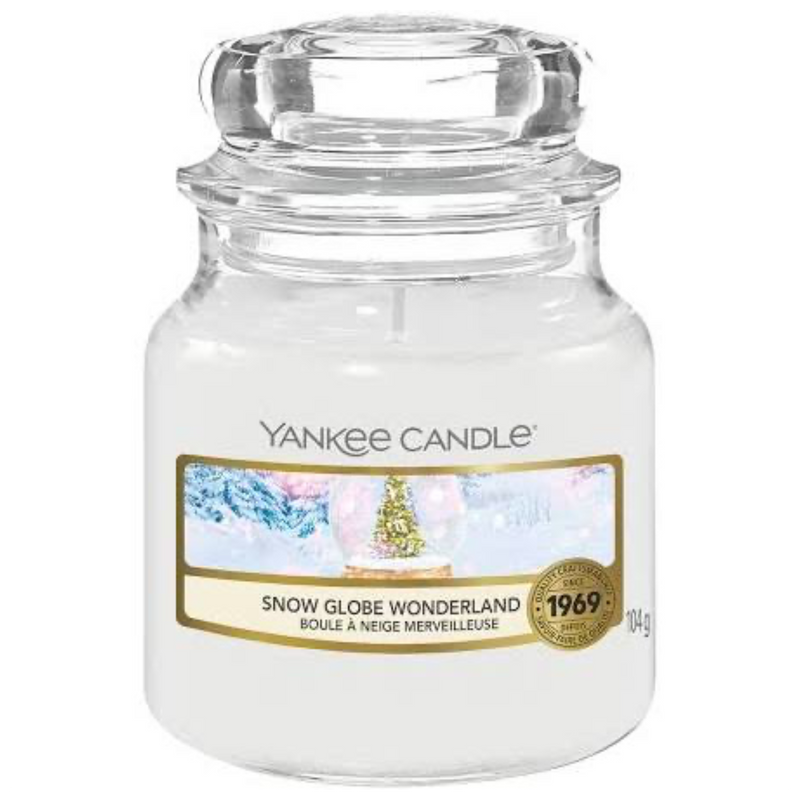 Yankee Candles doftljus liten - Snow Globe Wonderland